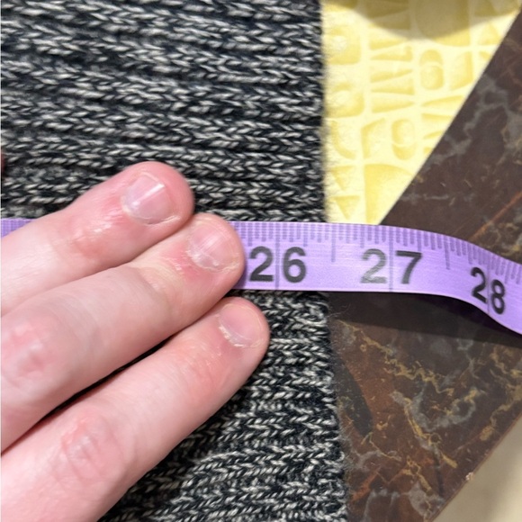 Vintage Men's Black and Gray Argyle Vest - Picture 8 of 8